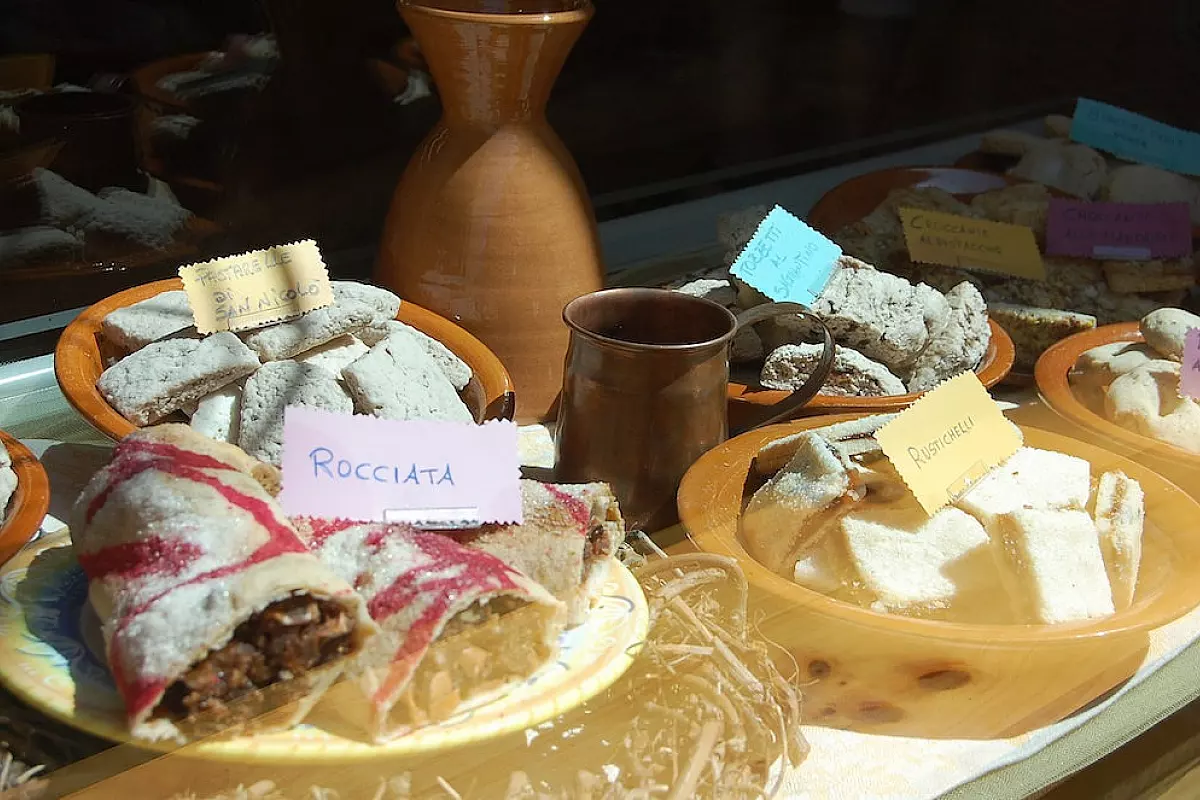 Roscatta Somiglia allo strudel ma non si fa in Trentino: storia e curiosità ...