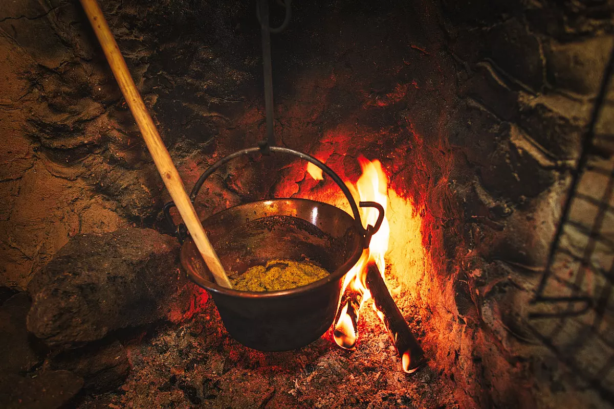 Polenta unt nel paiolo