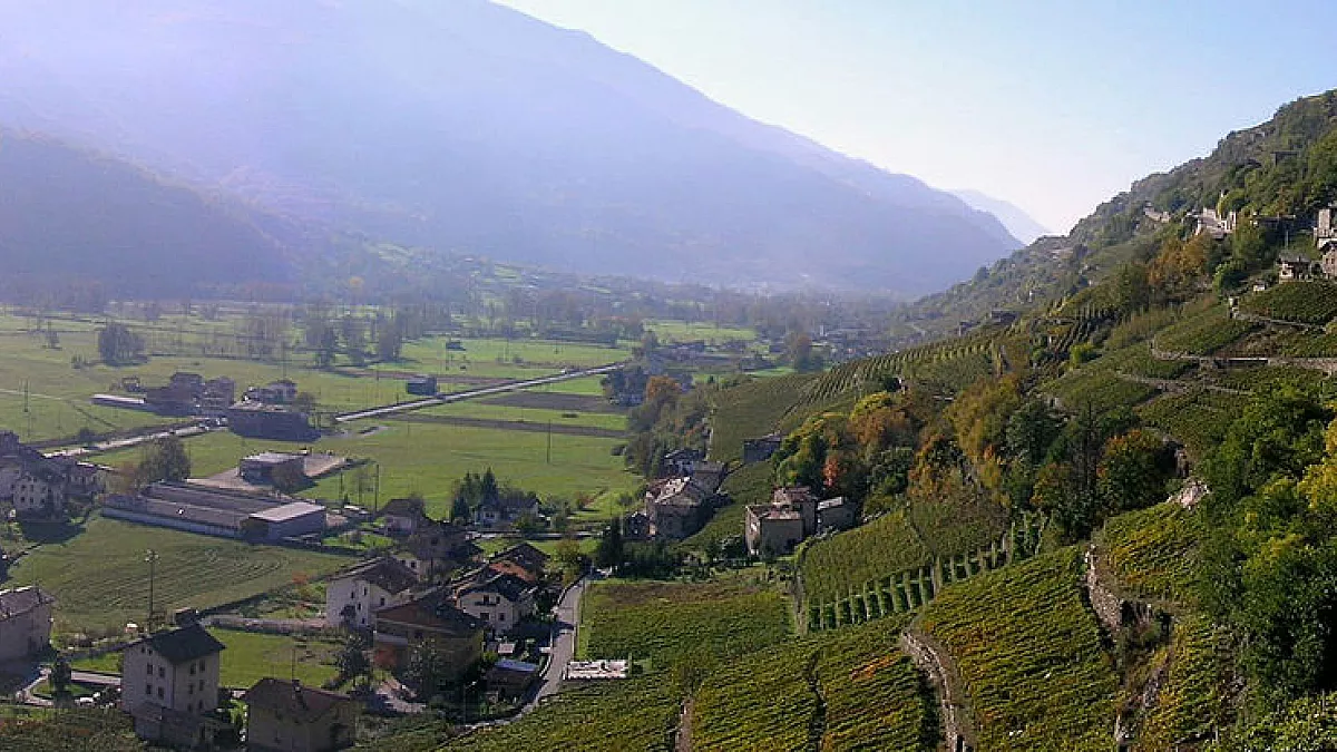 foto copertina di Arnaldo Zitti - Photo taken by me (two foto combination), CC BY 2.5, https://commons.wikimedia.org/w/index.php?curid=756864