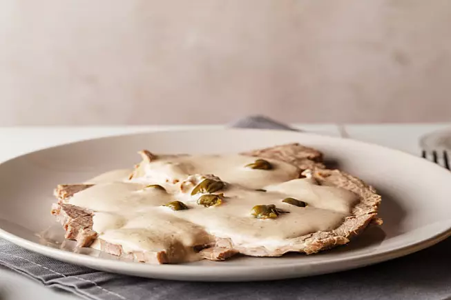 ricetta per vitello tonnato: preparazione, ingredienti, vino da abbinare