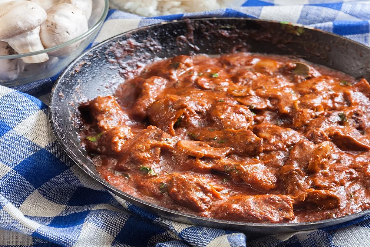 Spezzatino di vitello con funghi