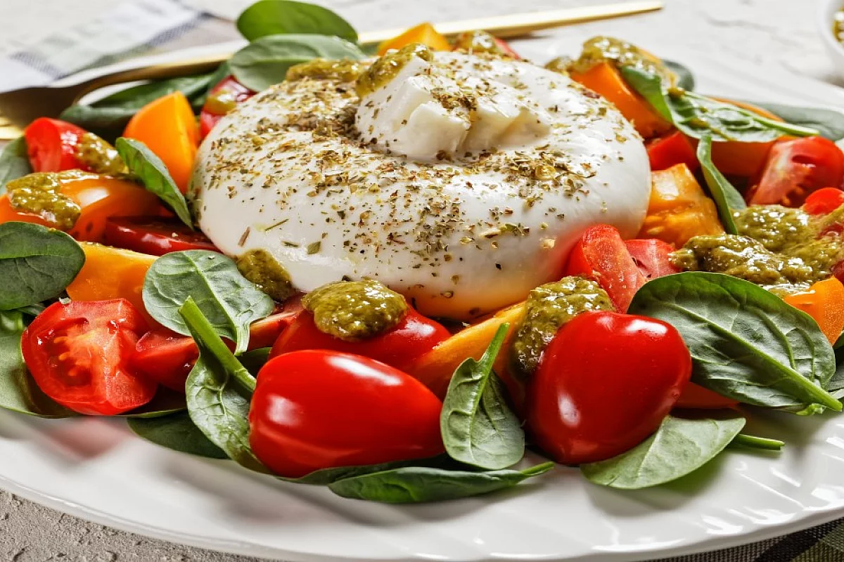 Burrata pesto e pomodori
