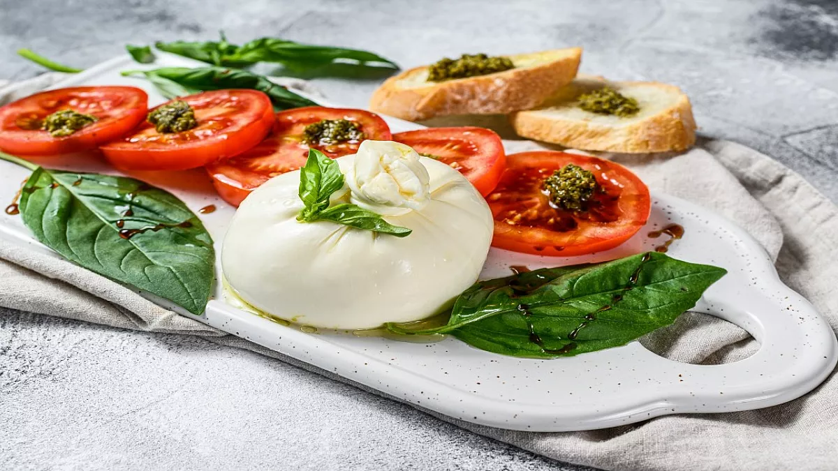 Burrata pesto e pomodori