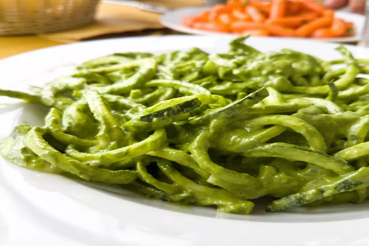 Pasta al pesto di zucchine