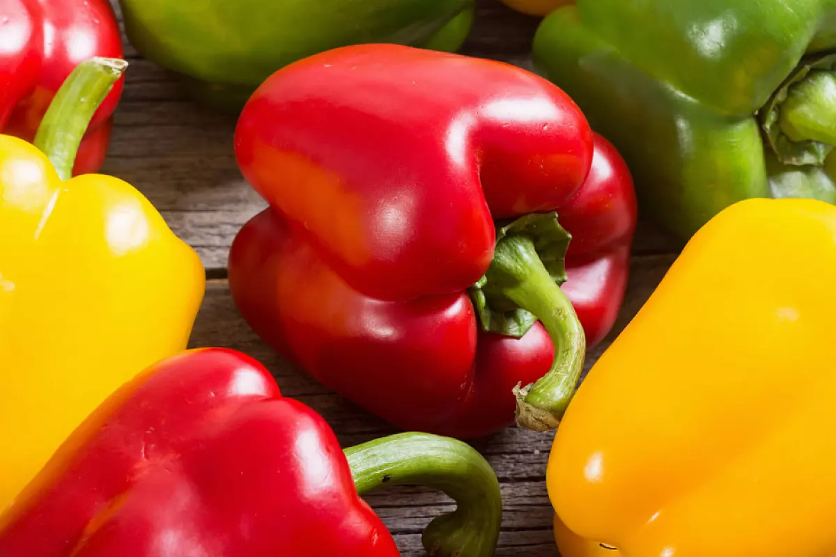 Un condimento pieno di gusto, creato con l'amore per i sapori mediterranei.