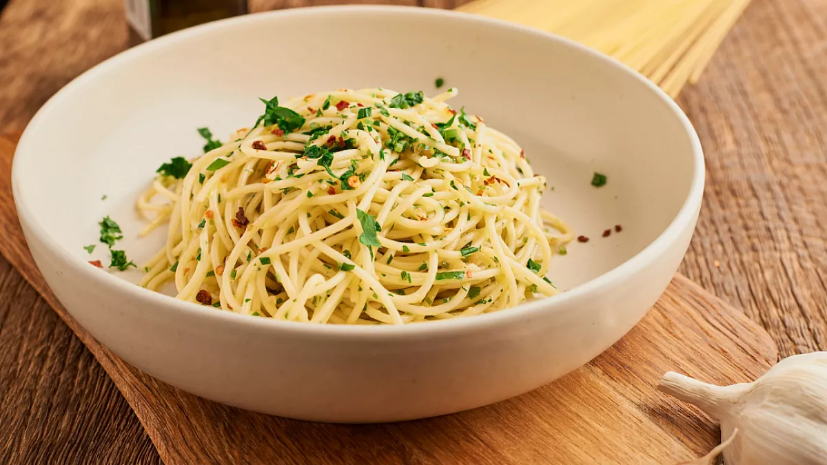 spaghetti aglio olio peperoncino
