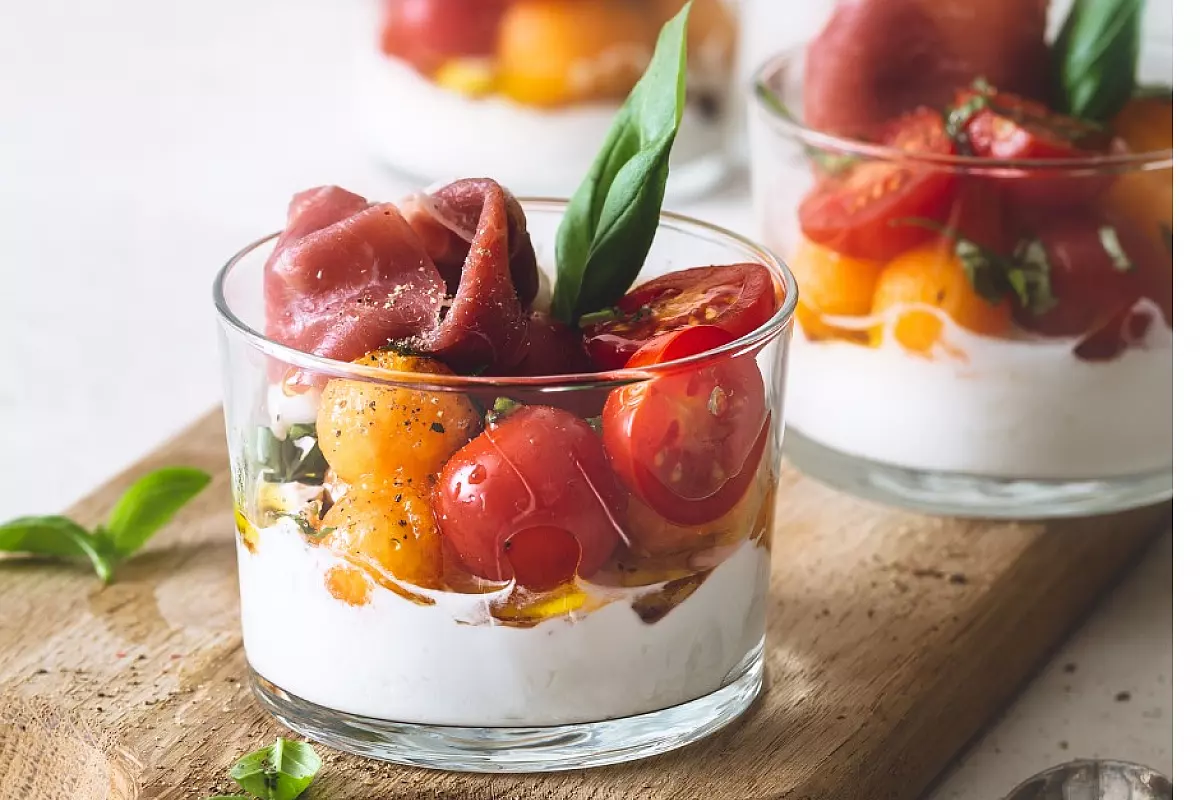 melone crudo e burrata