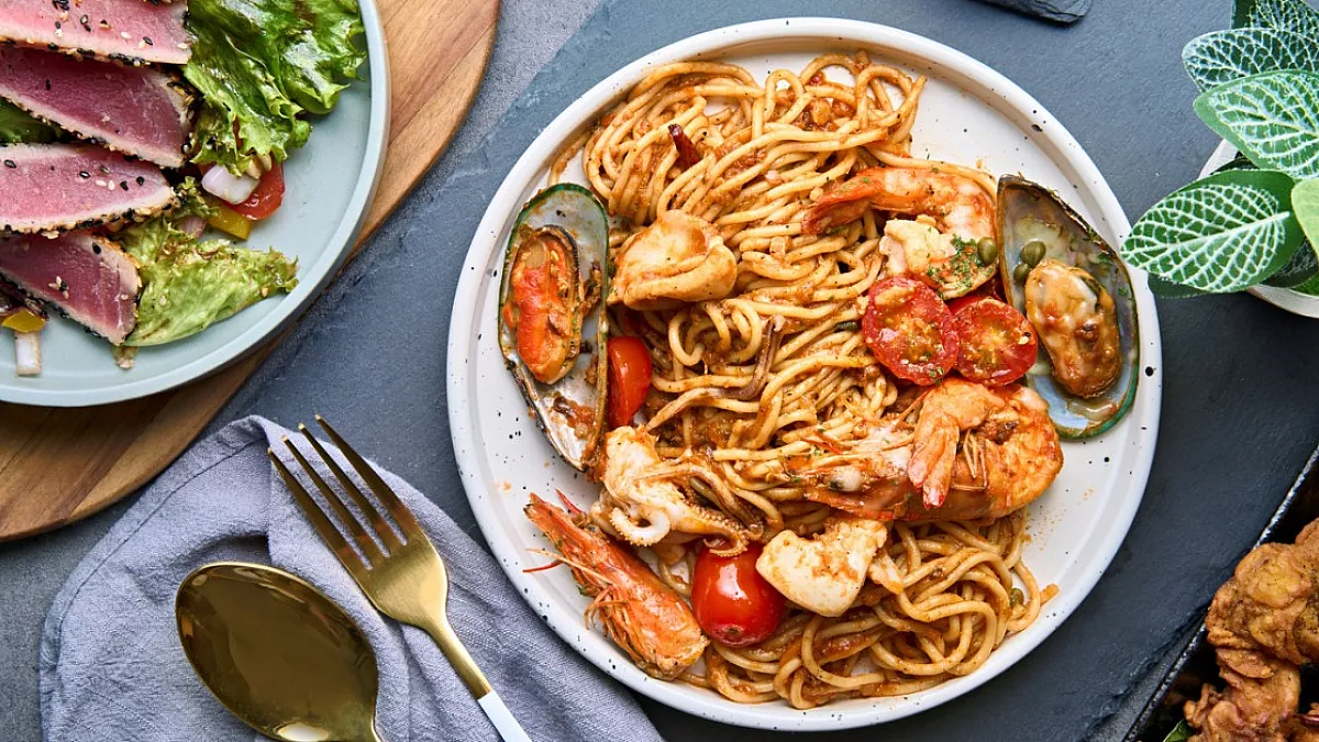 Spaghetti al sugo di pesce