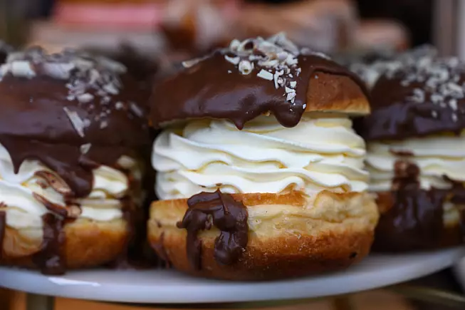 profiteroles