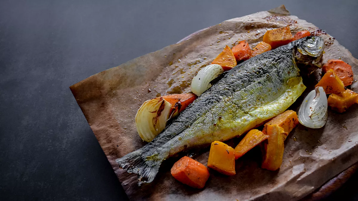 trota salmonata con patate e zucca