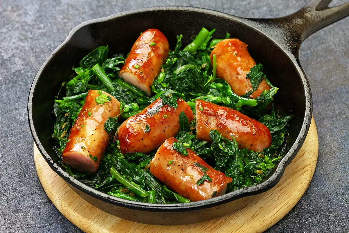 cime di rapa con salsiccia