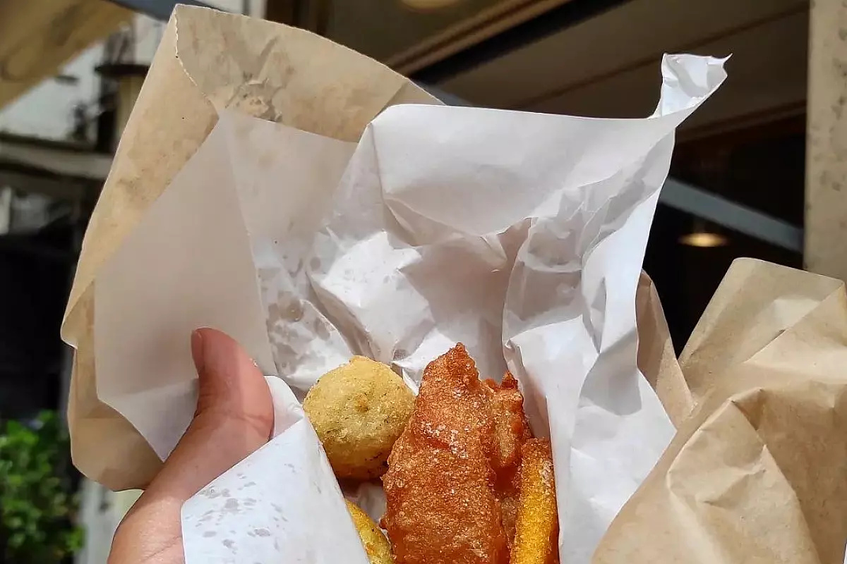 pizza fritta a napoli vomero