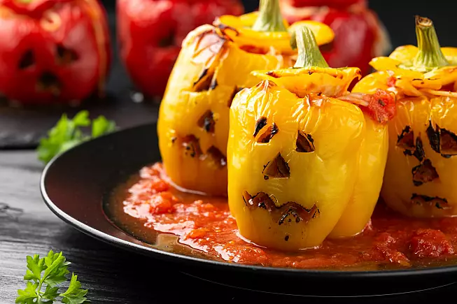 tagliolini e peperoni stregati per halloween