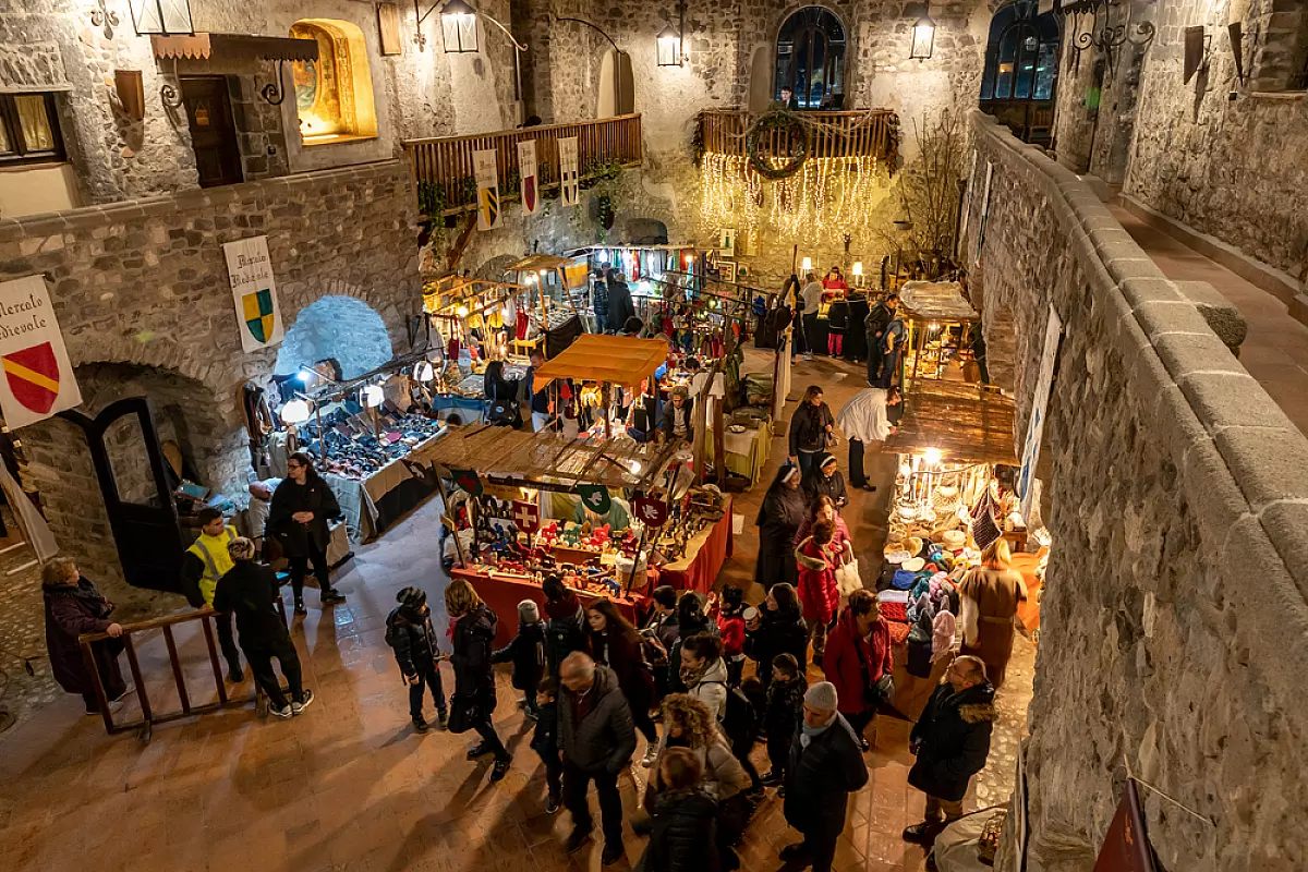 Limatola,,Benevento,,Italy,December,2019,-,Traditional,Christmas,Market,