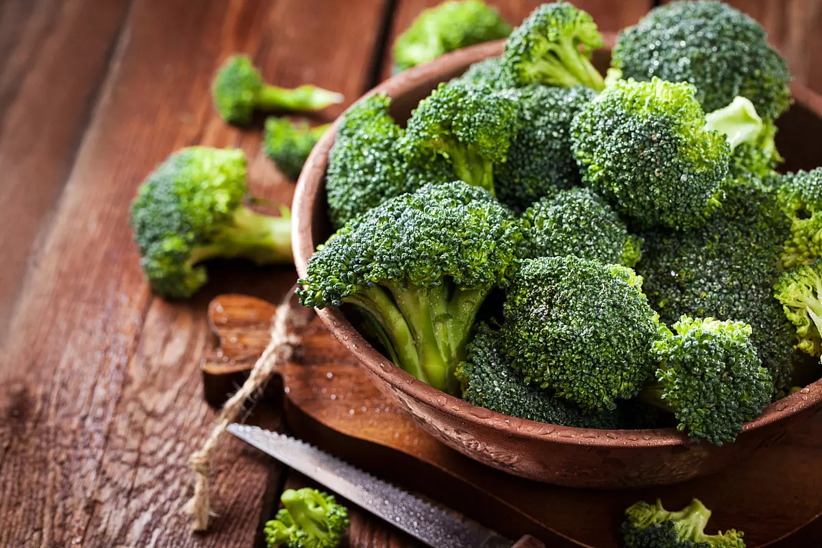 I broccoli sono un'inestimabile fonte di vitamine e nutrienti e hanno eccezionali prorpietà