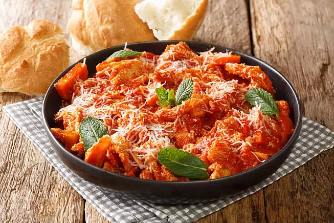 Busecca, trippa milanese al sugo