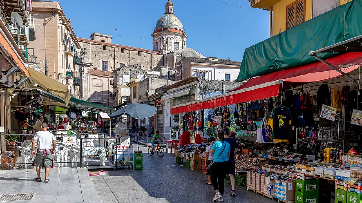 foto Jerome LABOUYRIE/Shutterstock.com - solo uso editoriale