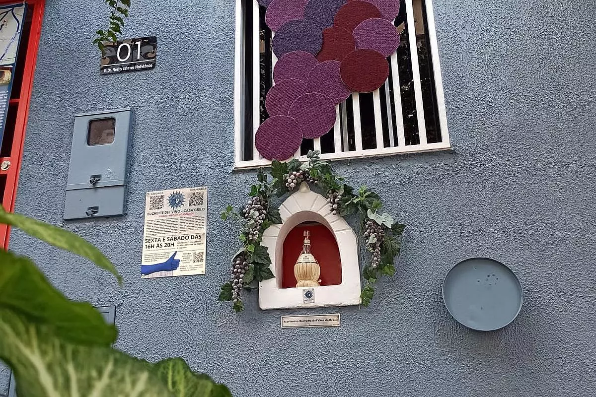 Casa Grilo, in Brasile, ha una nuova finestra