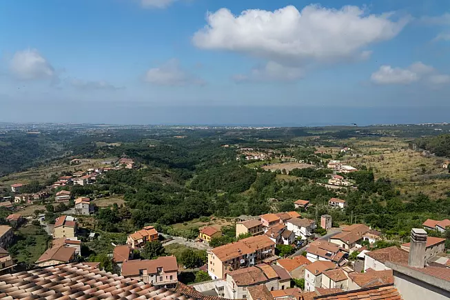 Vista dall'alto del comune di Santa Domenica Talao