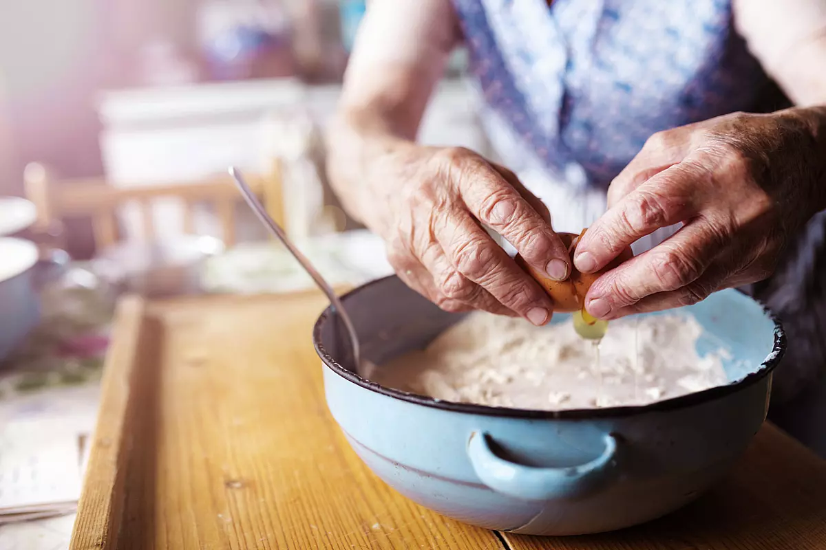 Preparazione della pasta a mano.