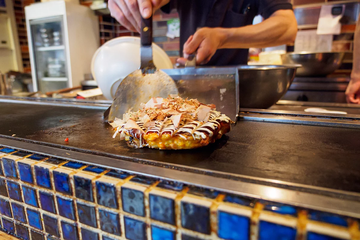 Okonomiyaki, la pizza giapponesww