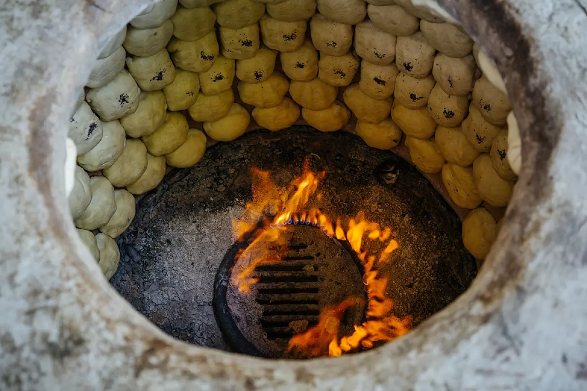 Pane di Samarcanda, cottura nel tandyr