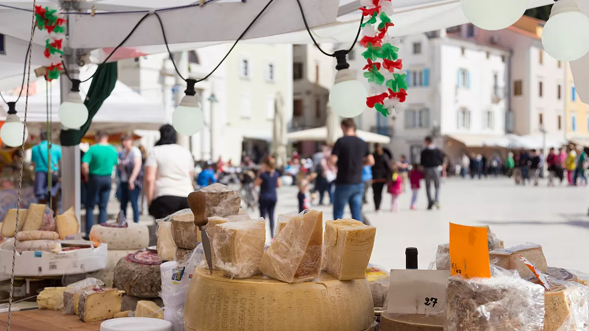 Mercato dei formaggi