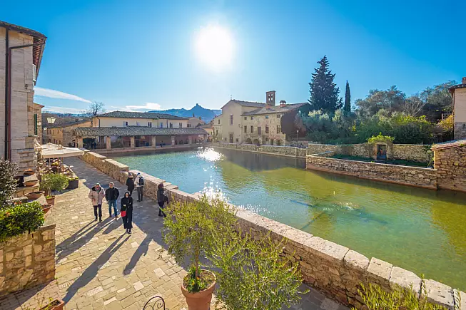 Bagno Vignoni, cosa vedere e cosa mangiare. Ph. @ValerioMei, Shutterstock.com/solo uso editoriale