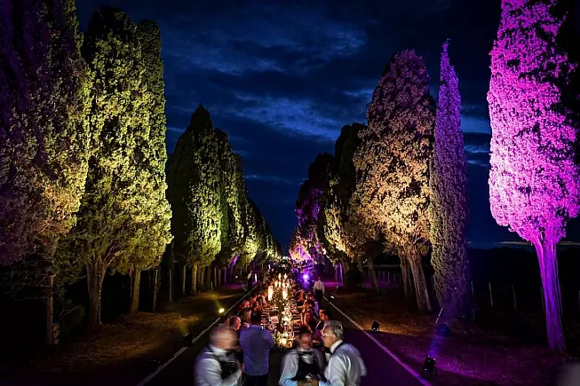 La Cena dei Mille sul Viale dei Cipressi a Bolgheri