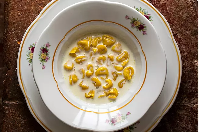 Tortellini alla panna d'affioramento