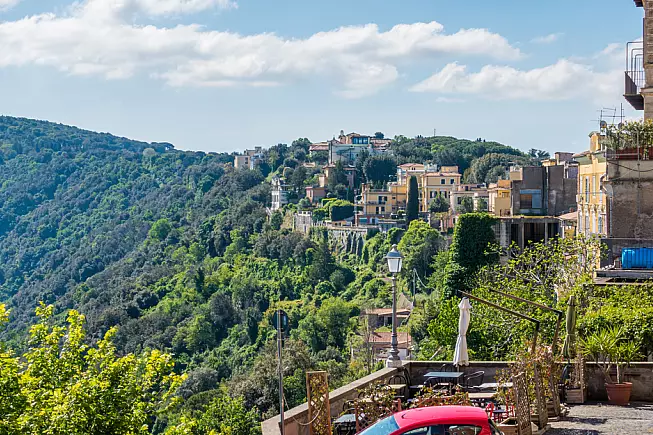 @essevu/shutterstock.com