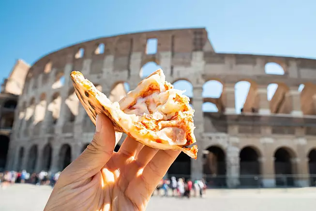 Pizza napoletana a Roma