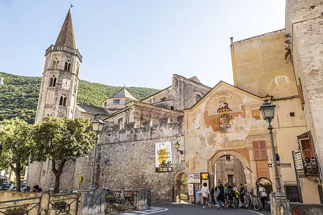 [foto copertina @Luca Panarese/Shutterstock.com/solo uso editoriale]