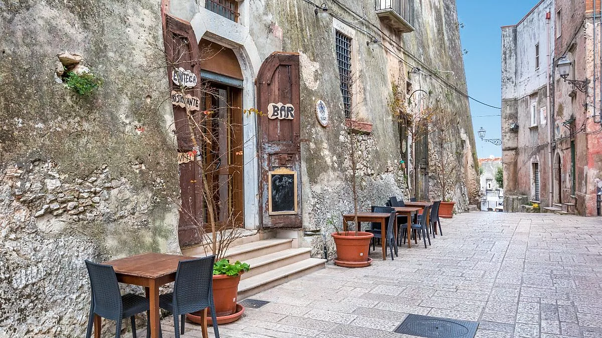 [foto copertina @essevu / Shutterstock.com/solo uso editoriale]