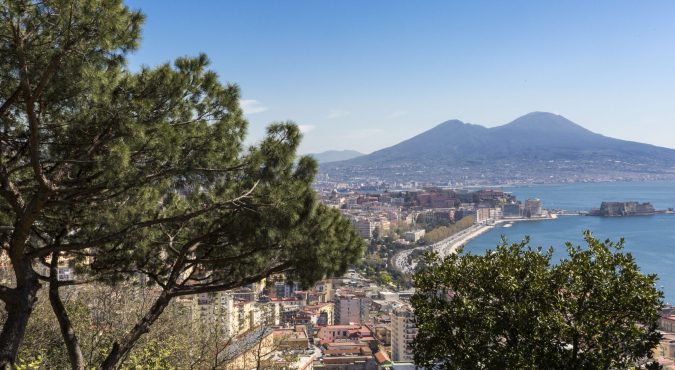 Innamorarsi di Napoli in primavera: 10 cose da fare tra arte e street food