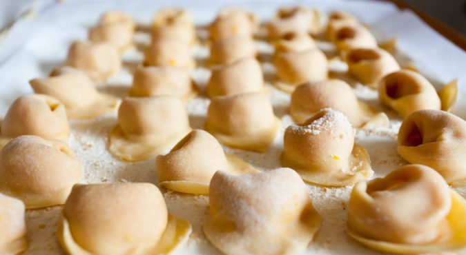 Cappellacci di zucca: Le strade dei sapori del Delta del Po, alla scoperta della cucina emiliana