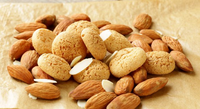 sweet almond cookies biscuits (amaretti)