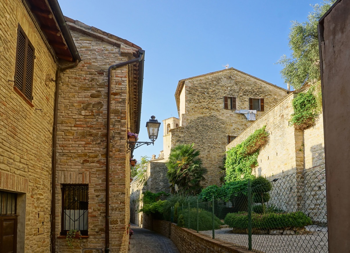 Serra San Quirico, Marche