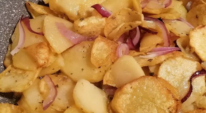 Patate ‘mpacchiuse calabresi, la ricetta tipica