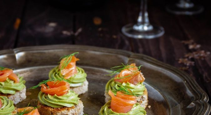 Antipasti di Natale, il salmone affumicato alla scapece