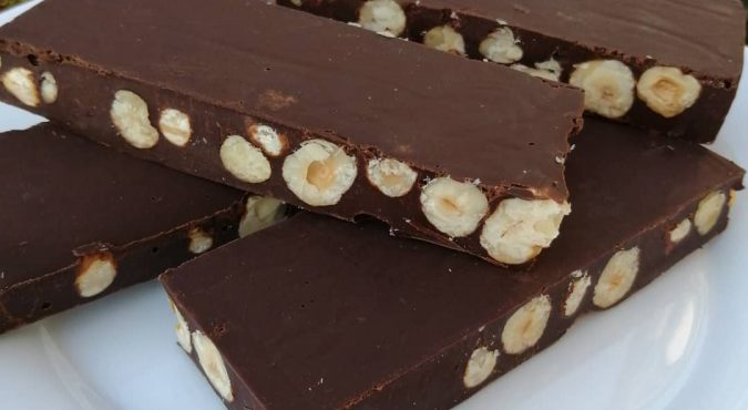 Torrone di cioccolato: la ricetta tipica di Natale