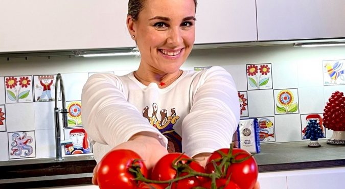 Giusi Battaglia, marito, figli ed età di Giusina in cucina