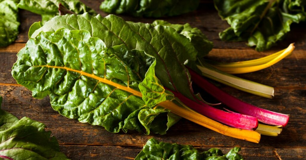 Tutto sulla bieta: proprietà e come prepararla | Paesi del Gusto