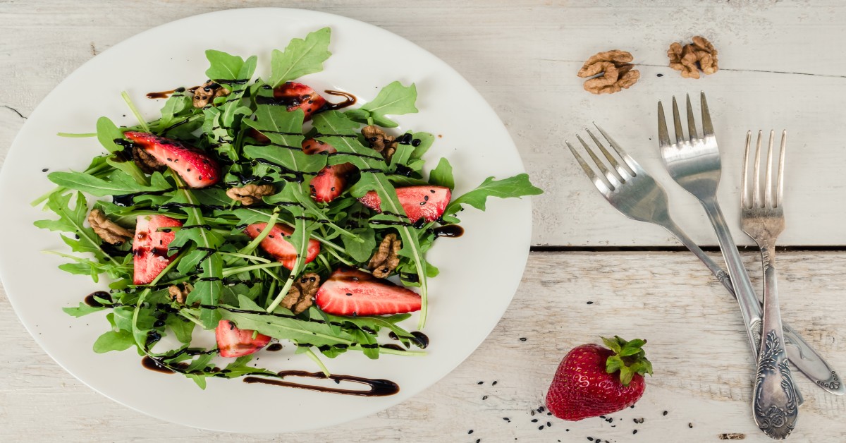 Insalata rucola e fragole