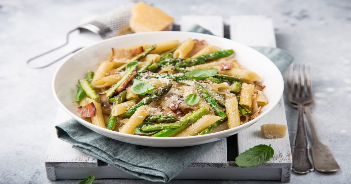 Penne asparagi e prosciutto