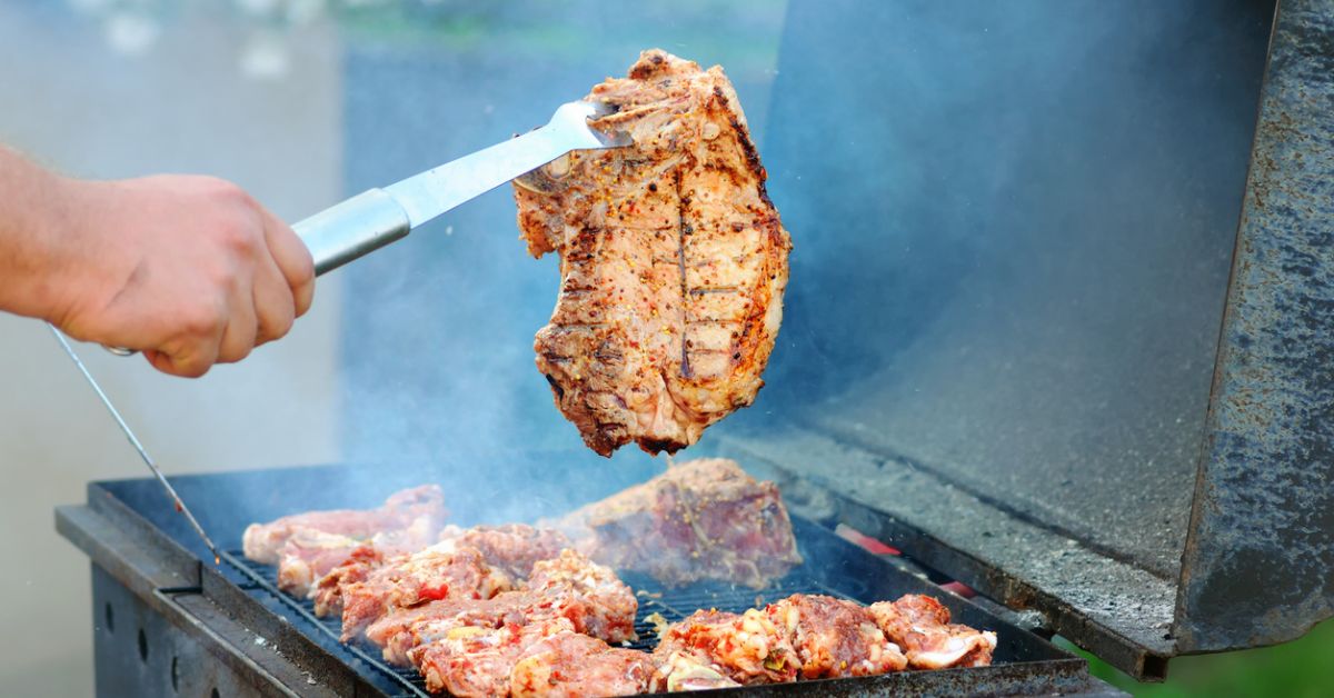 Divieti per i barbecue ecco quando e perché si rischia la multa